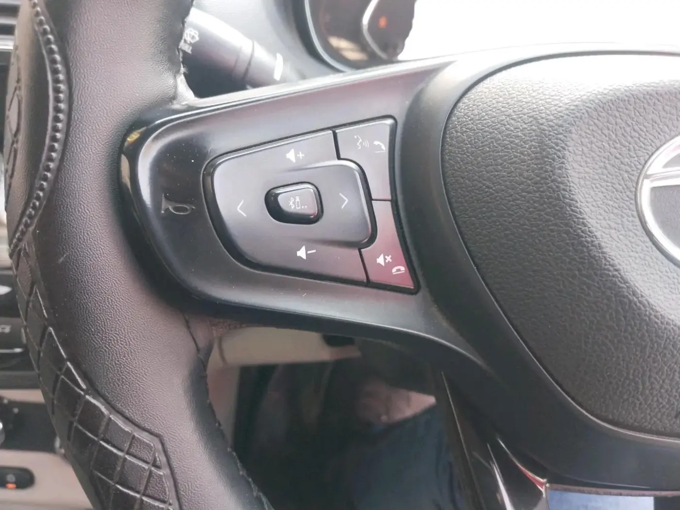 2023 Tata TIGOR XZ CNG, CNG, Manual, 53,998 km, interior