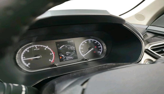 2022 Tata Safari XT PLUS, Diesel, Manual, 1,02,056 km, interior