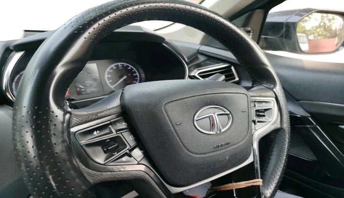 2022 Tata Safari XT PLUS, Diesel, Manual, 1,02,056 km, interior
