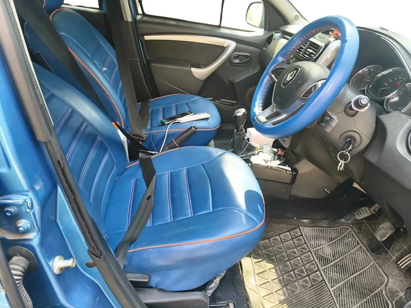 2019 Renault Duster 85 PS RXS MT DIESEL, Diesel, Manual, 50,000 km, interior