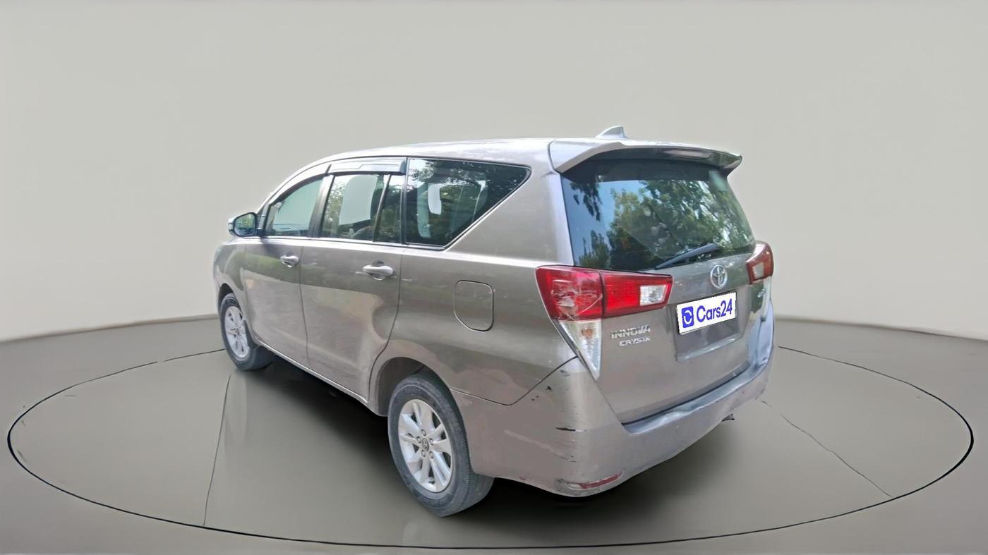 2018 Toyota Innova Crysta 2.4 GX 7 STR, Diesel, Manual, 1,60,869 km, exterior