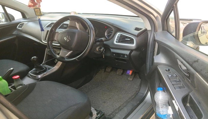 2020 Maruti S Cross SIGMA 1.5, Petrol, Manual, 77,238 km, interior