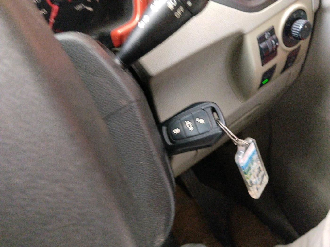 2016 Mahindra Kuv100 K8 D 6 STR, Diesel, Manual, 1,22,155 km, interior