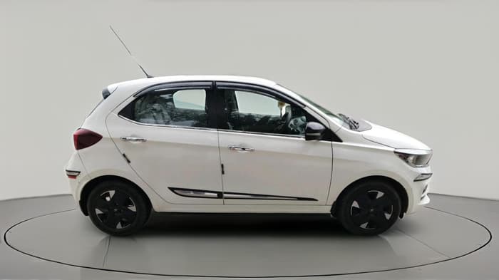 2025 Tata Tiago XT PETROL, Petrol, Manual, 21,372 km, exterior