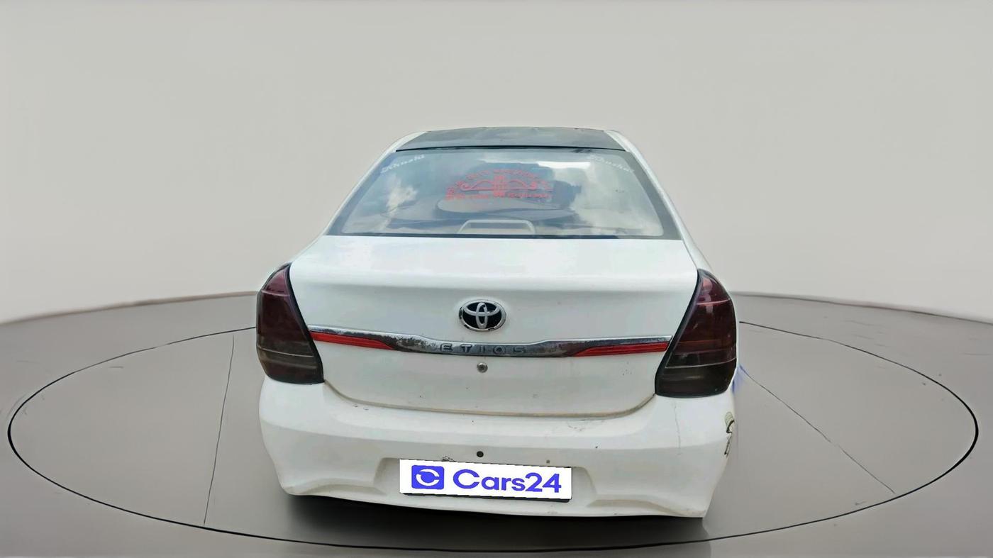 2015 Toyota Etios G, CNG, Manual, 1,57,827 km, exterior