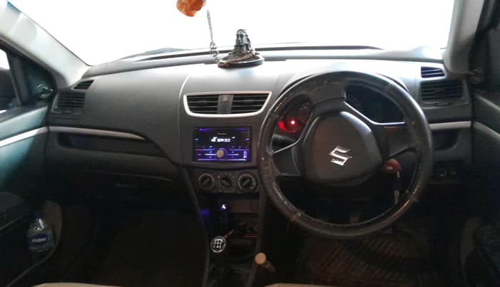 2015 Maruti Swift LXI (O), CNG, Manual, 83,162 km, interior