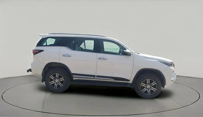 2023 Toyota Fortuner 4X2 AT 2.8 DIESEL, Diesel, Automatic, 37,544 km, exterior