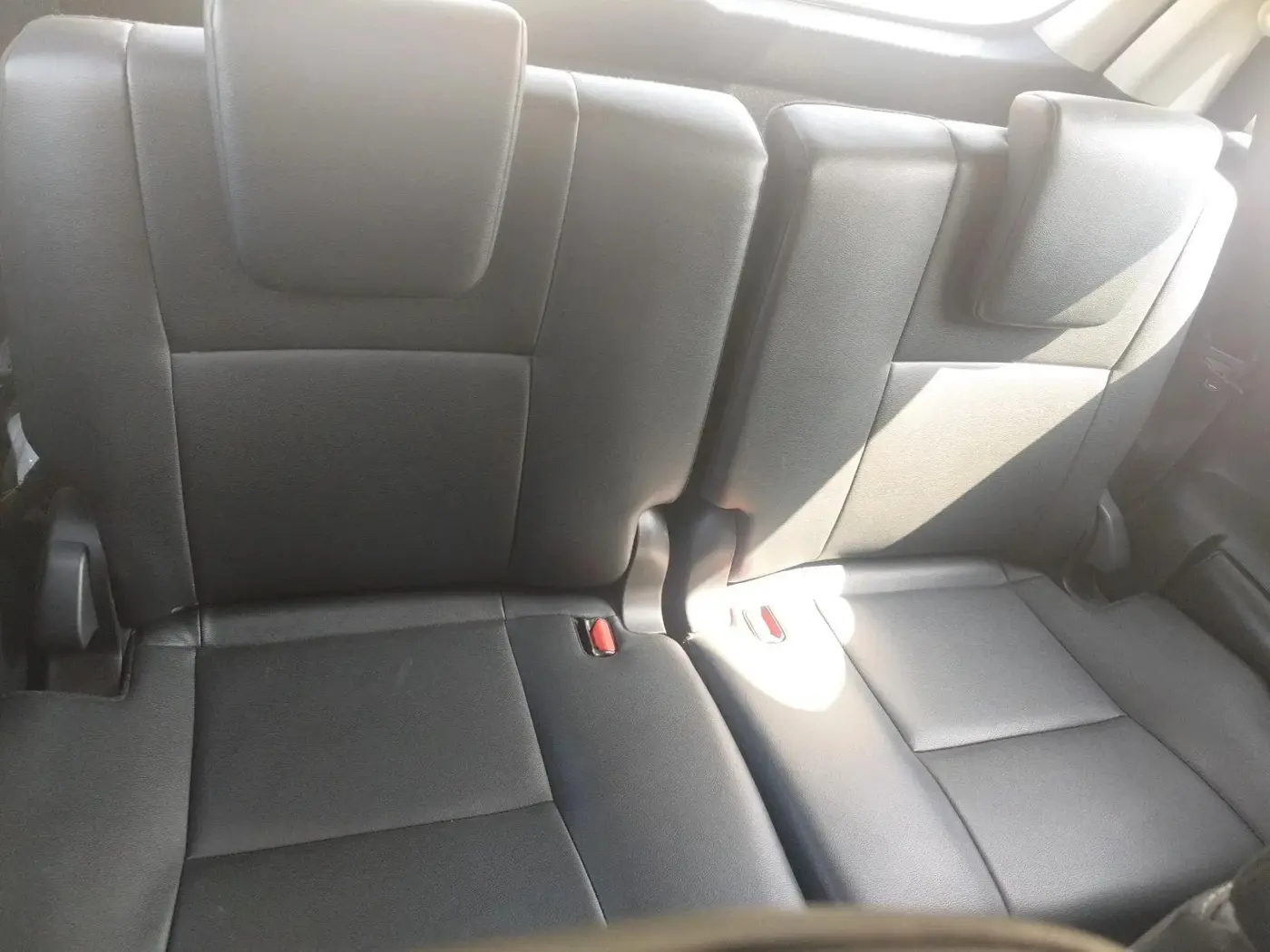 2023 Toyota Fortuner 4X2 AT 2.8 DIESEL, Diesel, Automatic, 37,544 km, interior