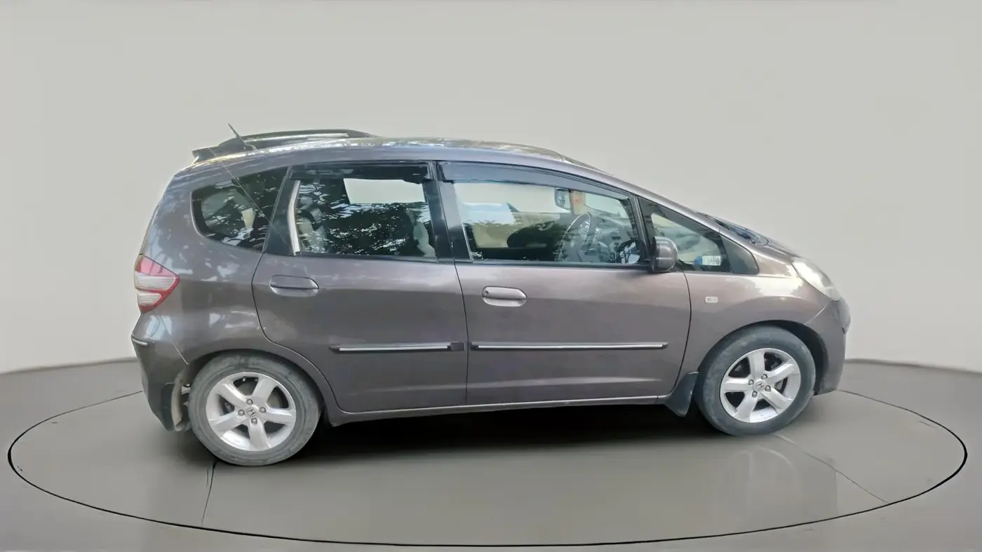 2011 Honda Jazz 1.2 L I-VTEC SELECT, CNG, Manual, 1,98,059 km, exterior