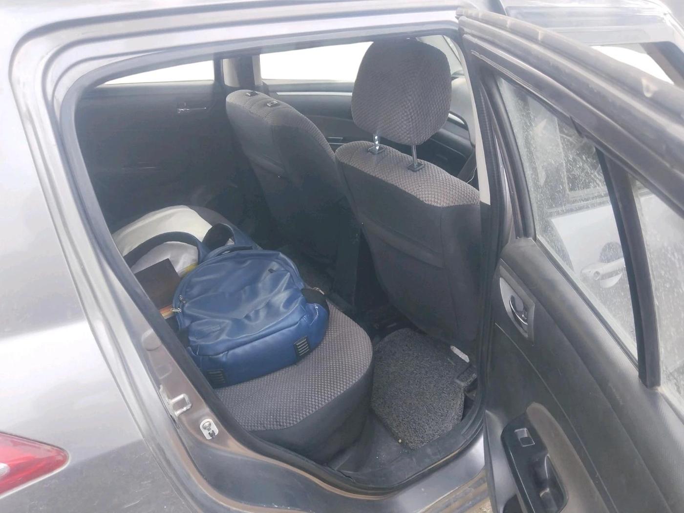 2015 Maruti Swift VXI, Petrol, Manual, 1,54,880 km, interior