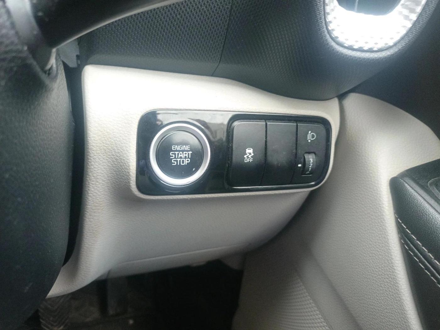 2021 KIA SONET HTX PLUS 1.0 IMT, Petrol, Manual, 67,863 km, interior