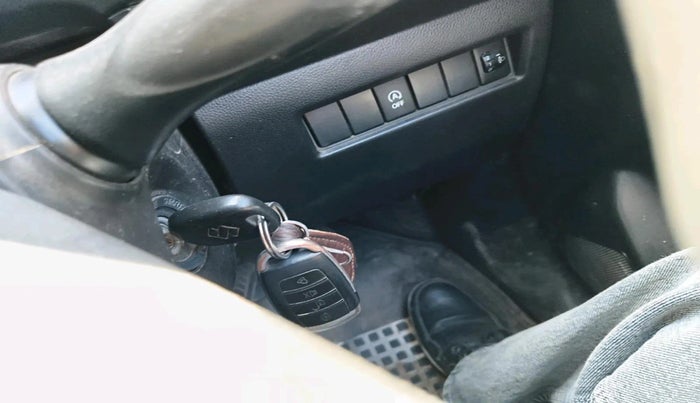 2021 Maruti Swift LXI, Petrol, Manual, 84,851 km, interior