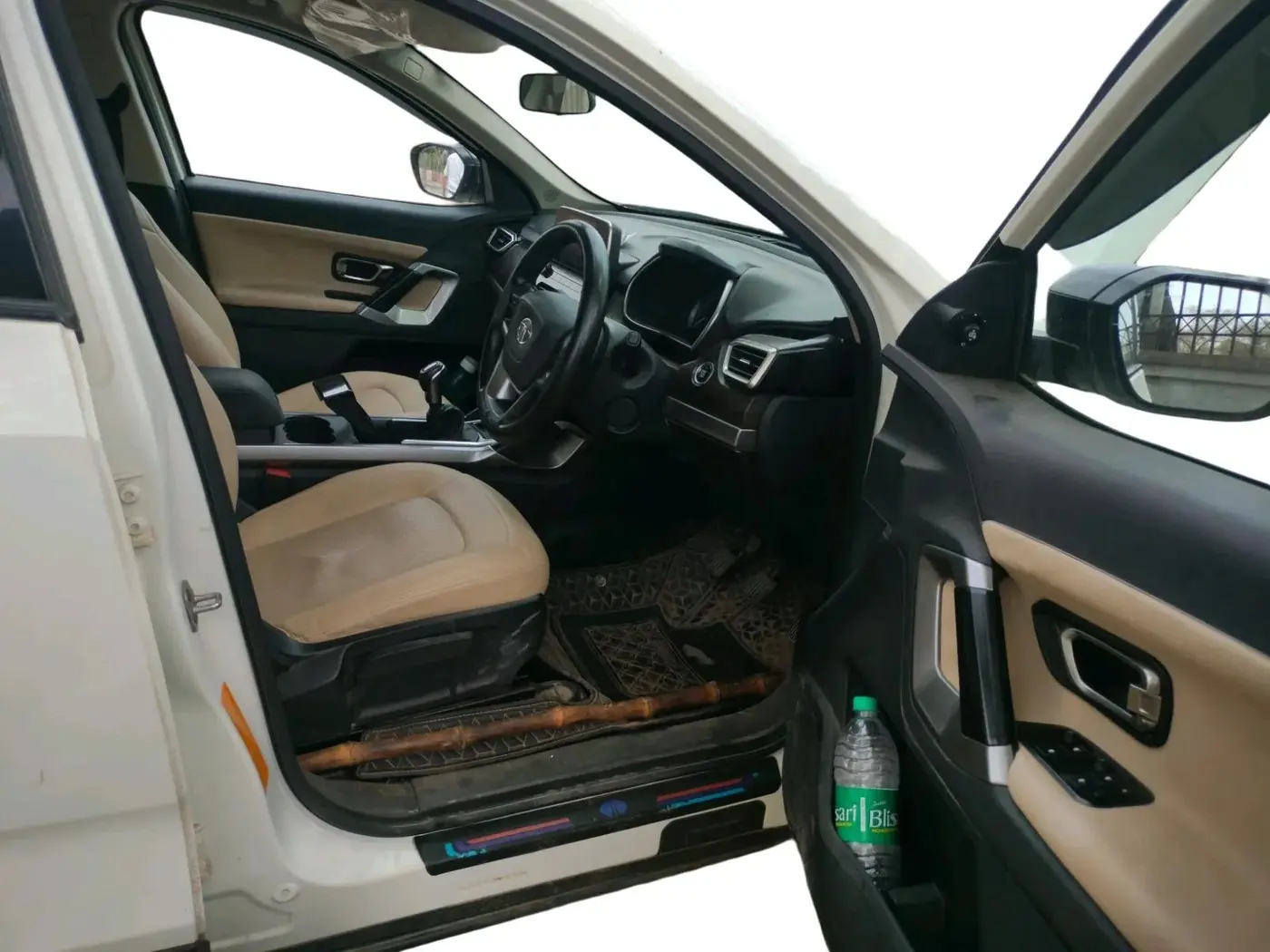 2022 Tata Harrier XT PLUS 2.0L KRYOTEC, Diesel, Manual, 66,799 km, interior