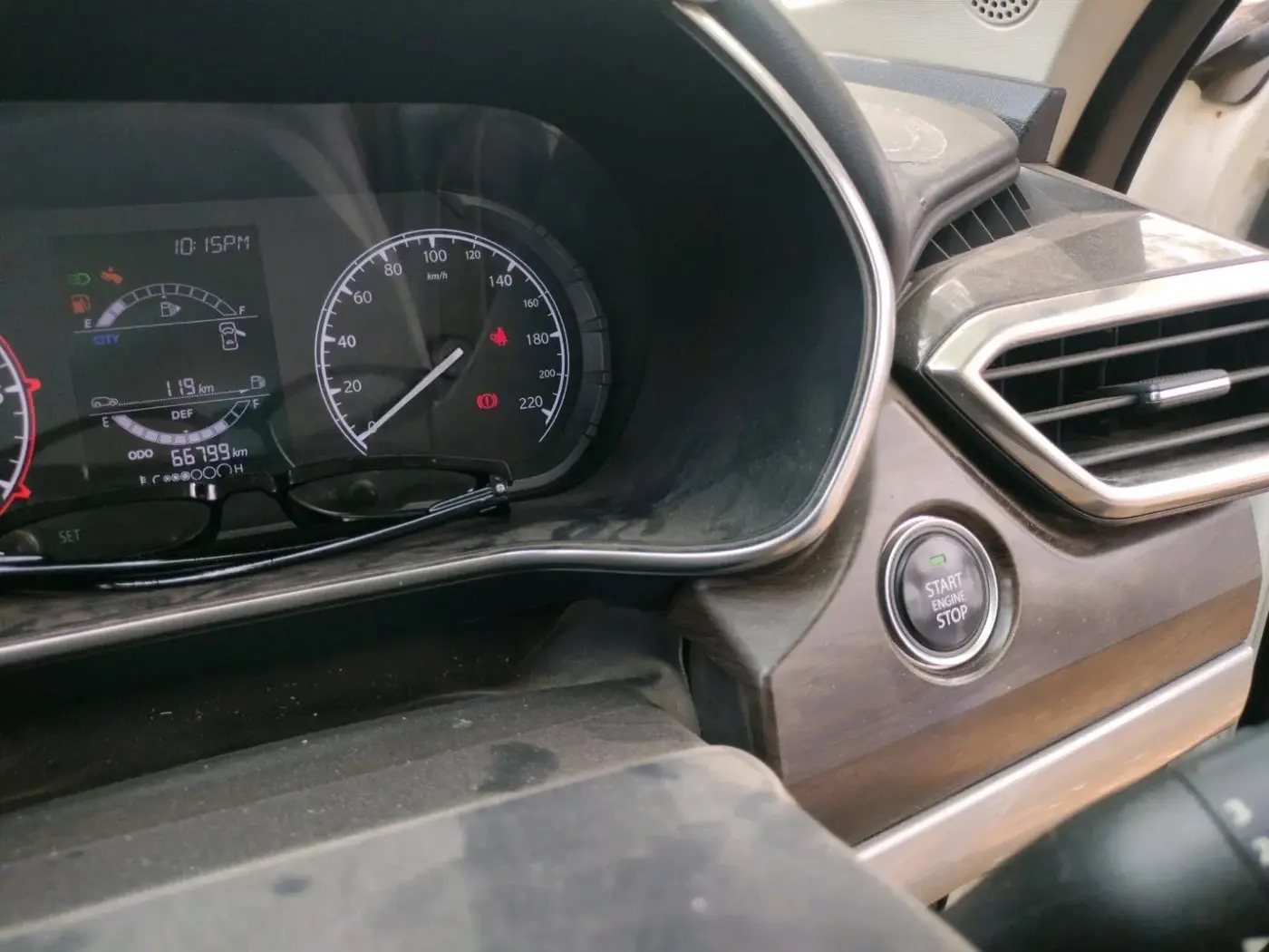 2022 Tata Harrier XT PLUS 2.0L KRYOTEC, Diesel, Manual, 66,799 km, interior