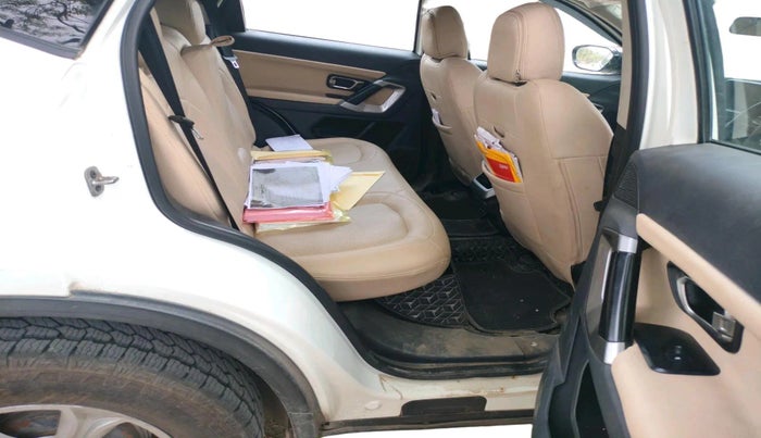 2022 Tata Harrier XT PLUS 2.0L KRYOTEC, Diesel, Manual, 66,799 km, interior