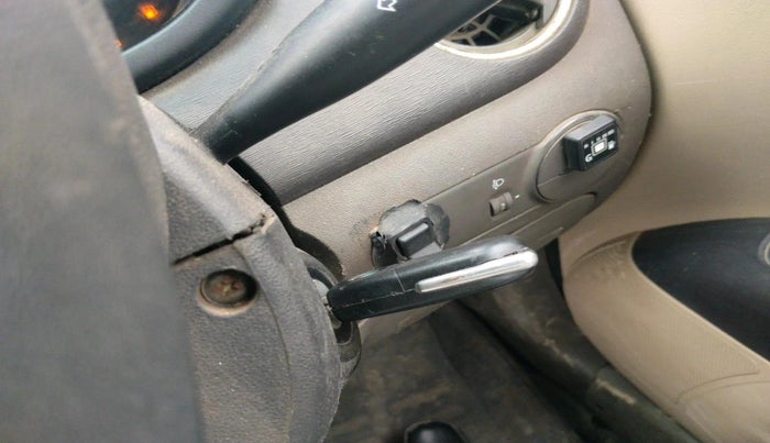 2015 Hyundai i10 MAGNA 1.1, CNG, Manual, 78,972 km, interior