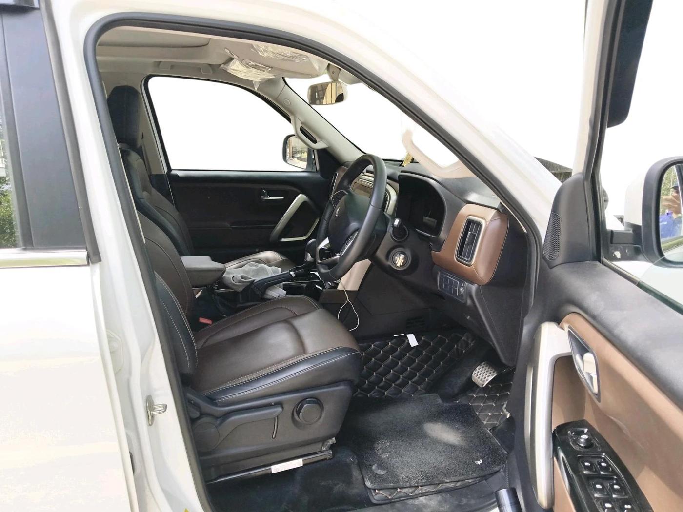 2024 Mahindra SCORPIO-N N Z8 S Petrol AT, Petrol, Automatic, 21,720 km, interior