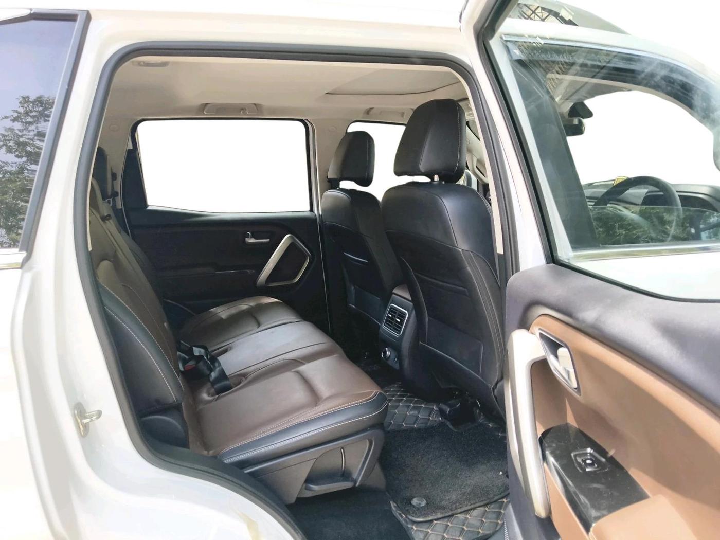 2024 Mahindra SCORPIO-N N Z8 S Petrol AT, Petrol, Automatic, 21,720 km, interior