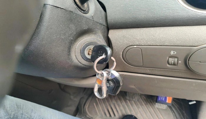 2012 Hyundai i10 MAGNA 1.2, Petrol, Manual, 80,151 km, interior