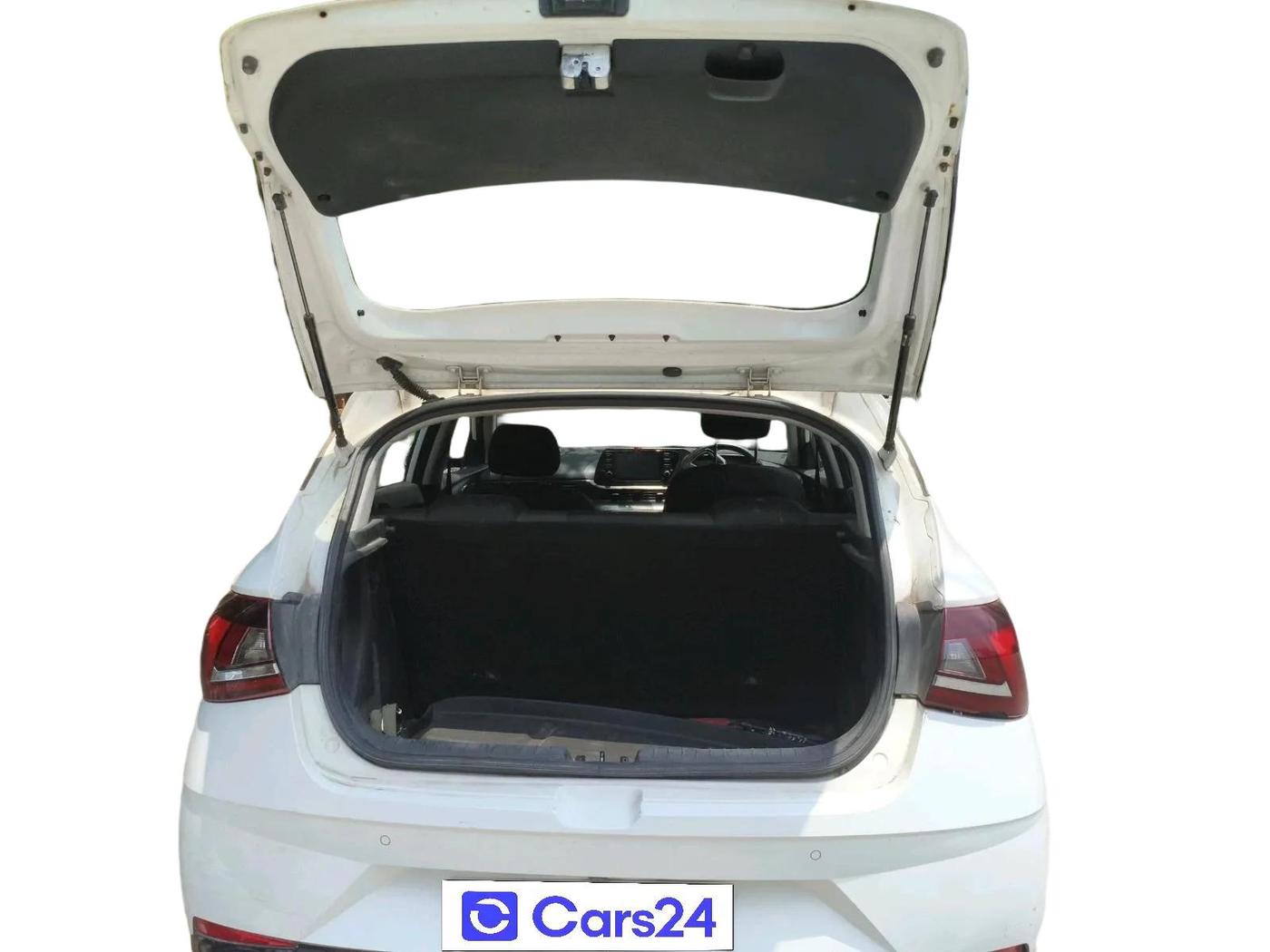 2022 Hyundai NEW I20 SPORTZ 1.2 MT, Petrol, Manual, 44,096 km, exterior