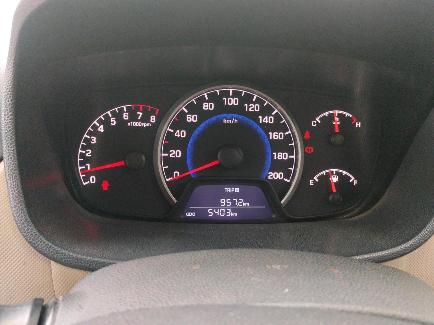 2018 Hyundai Grand i10 SPORTZ 1.2 KAPPA VTVT, Petrol, Manual, 5,403 km, interior