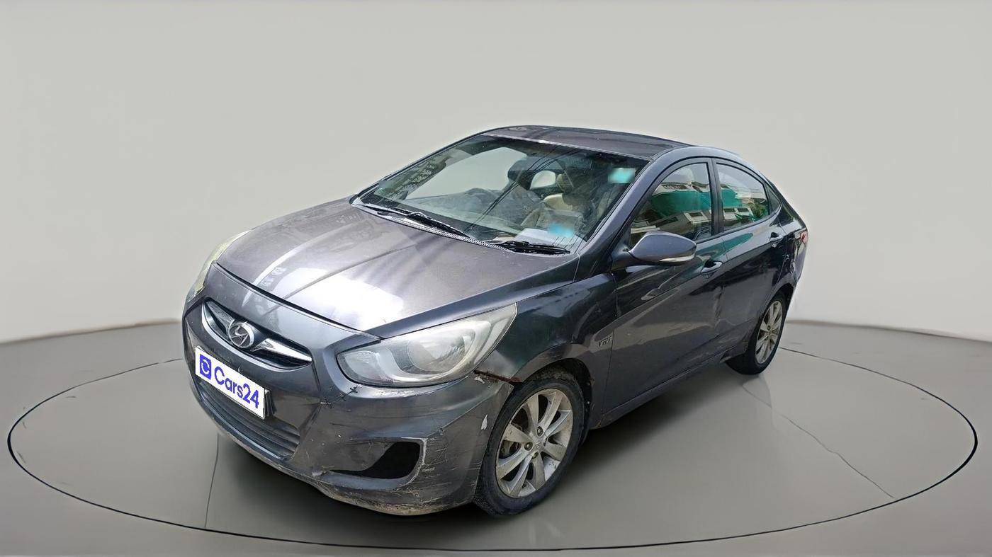 2011 Hyundai Verna FLUIDIC 1.6 VTVT SX, Petrol, Manual, 1,35,292 km, exterior