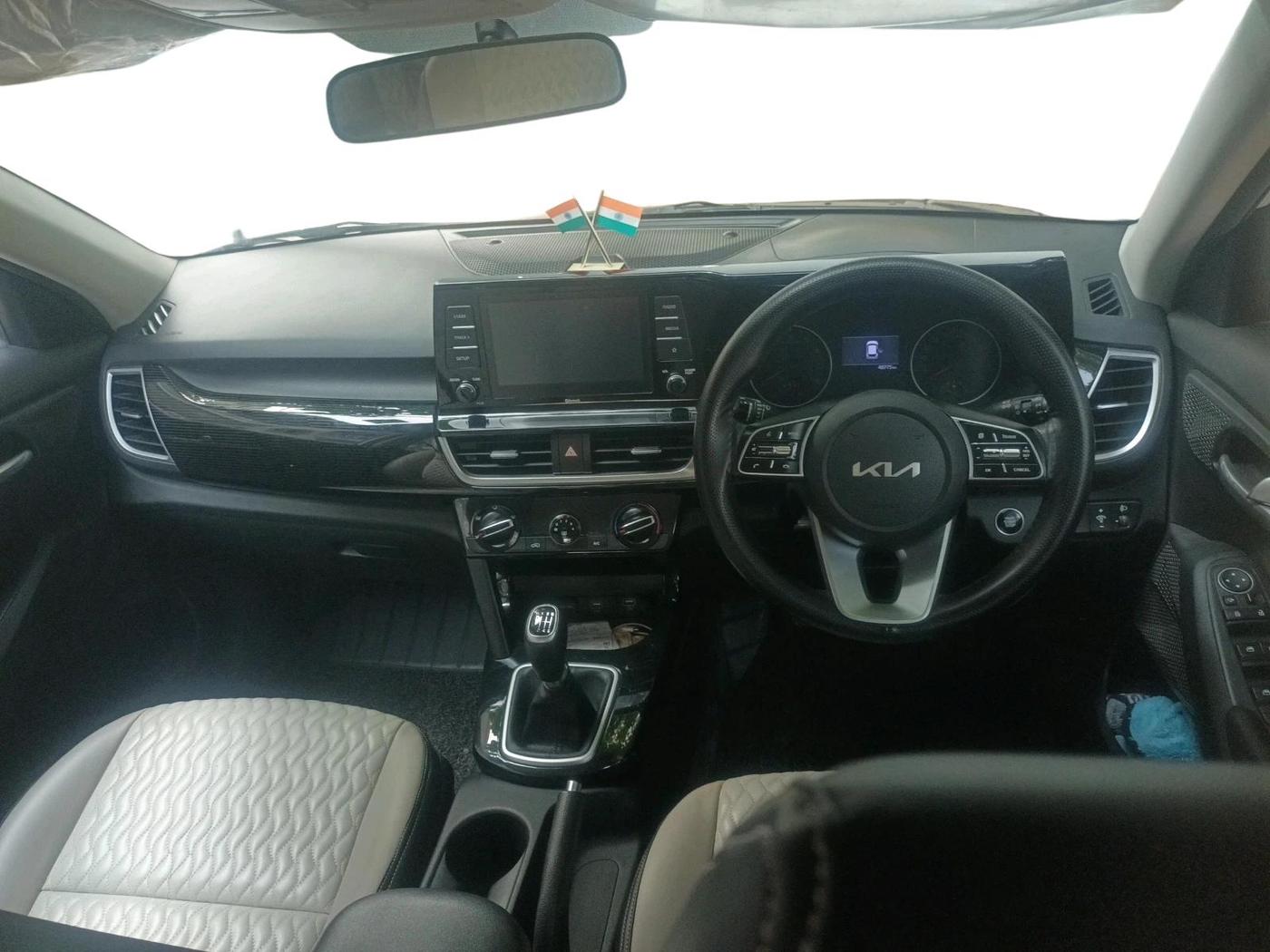 2021 KIA SELTOS HTK PLUS 1.5, Petrol, Manual, 48,775 km, interior