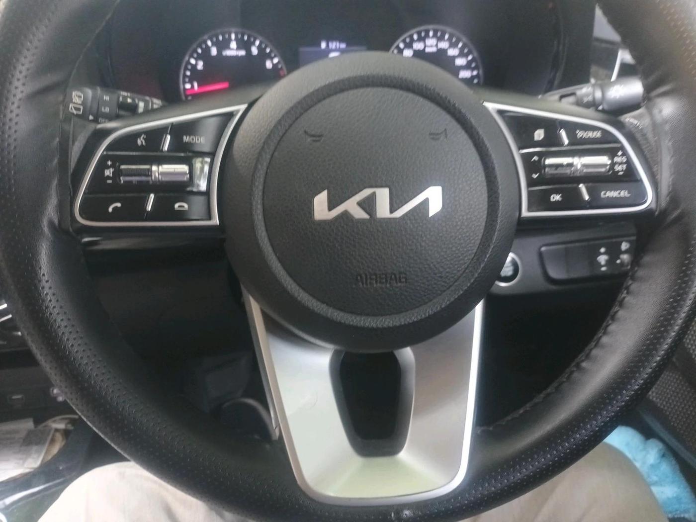 2021 KIA SELTOS HTK PLUS 1.5, Petrol, Manual, 48,775 km, interior