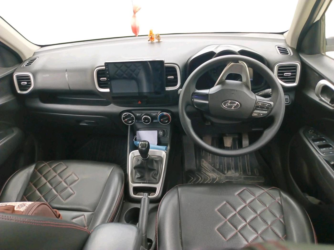 2020 Hyundai VENUE S 1.2, Petrol, Manual, 56,832 km, interior