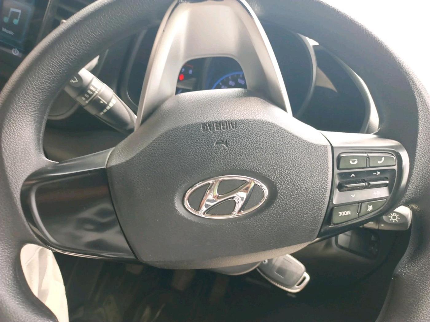 2020 Hyundai VENUE S 1.2, Petrol, Manual, 56,832 km, interior