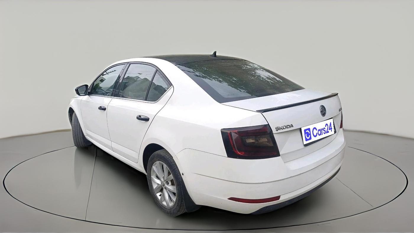 2017 Skoda Octavia L&K 1.8 TSI AT, Petrol, Automatic, 74,495 km, exterior