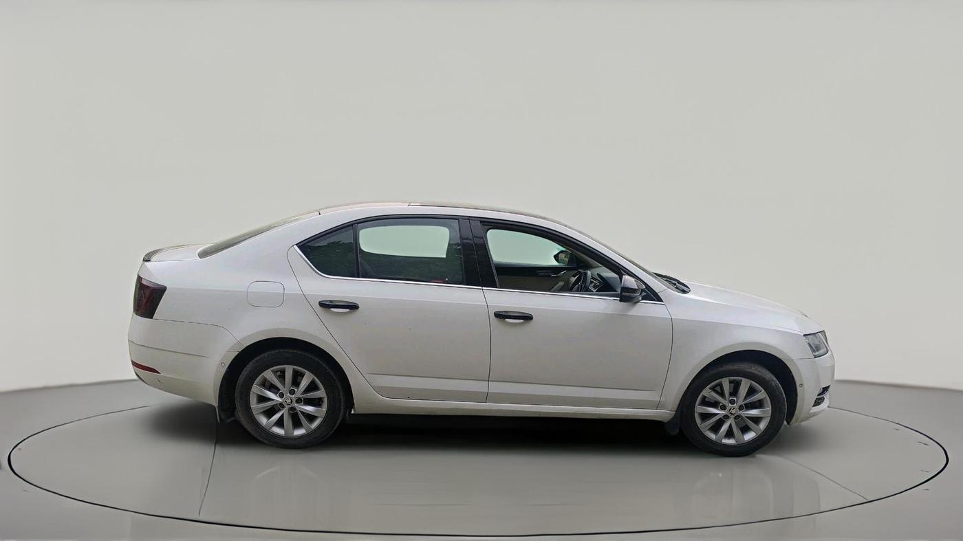 2017 Skoda Octavia L&K 1.8 TSI AT, Petrol, Automatic, 74,495 km, exterior