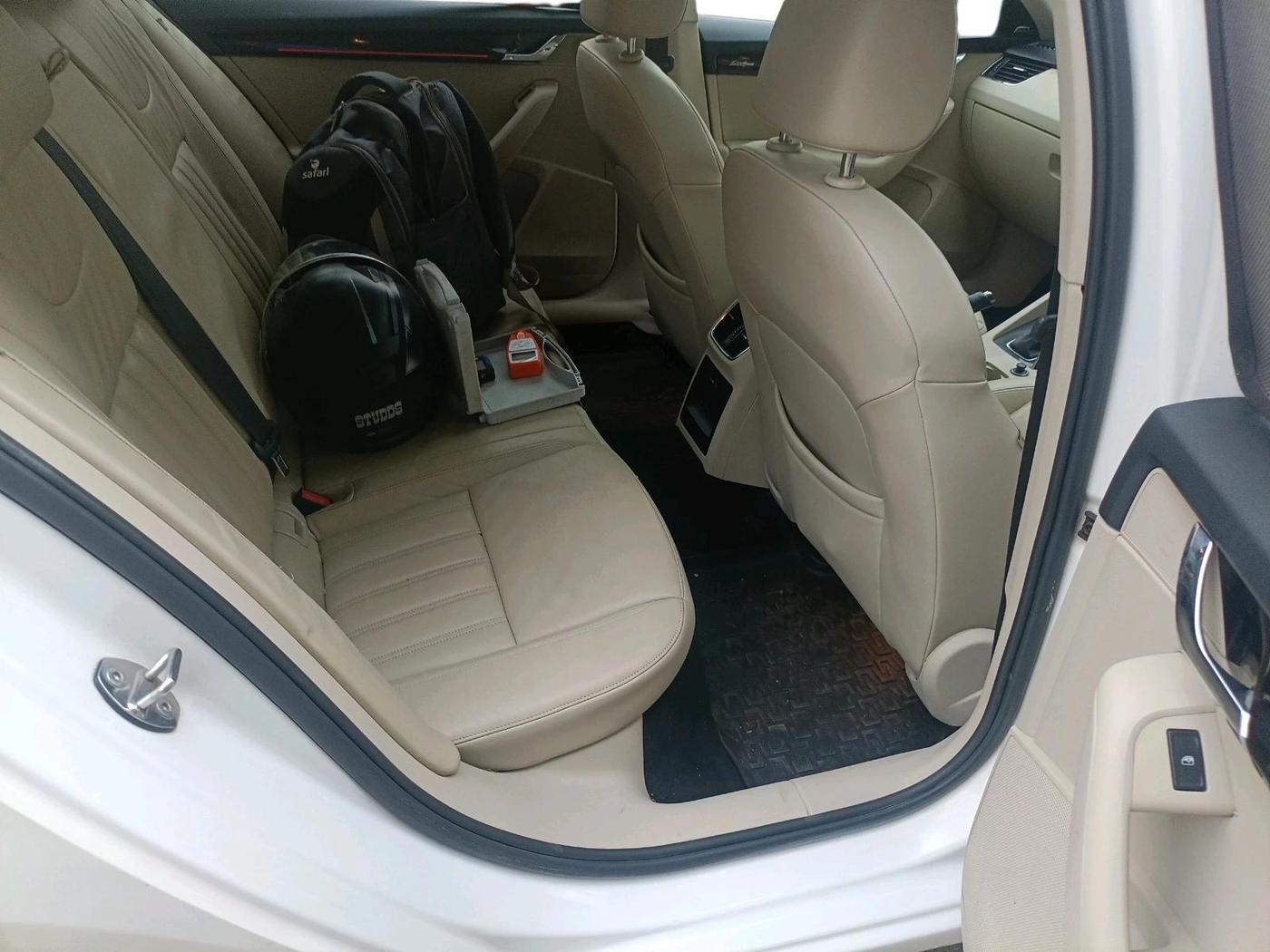 2017 Skoda Octavia L&K 1.8 TSI AT, Petrol, Automatic, 74,495 km, interior