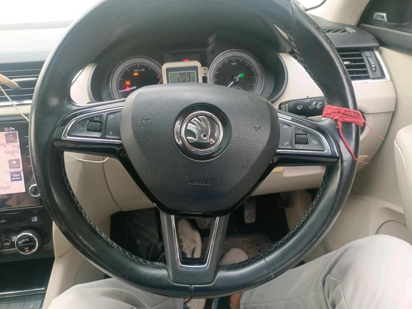 2017 Skoda Octavia L&K 1.8 TSI AT, Petrol, Automatic, 74,495 km, interior