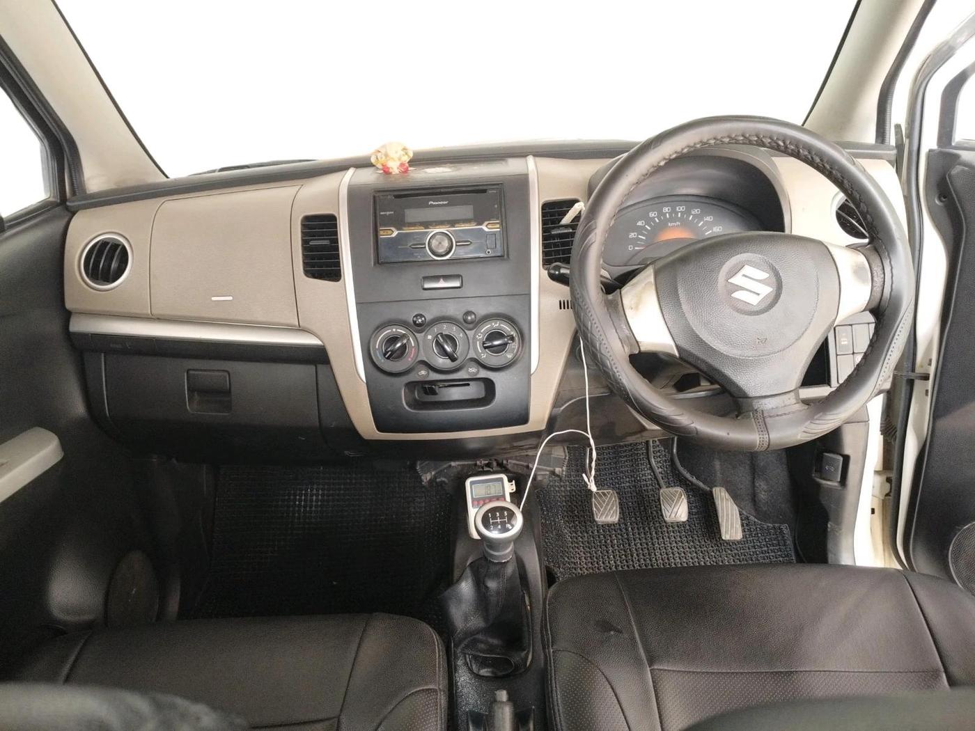 2016 Maruti Wagon R 1.0 LXI CNG, CNG, Manual, 96,382 km, interior
