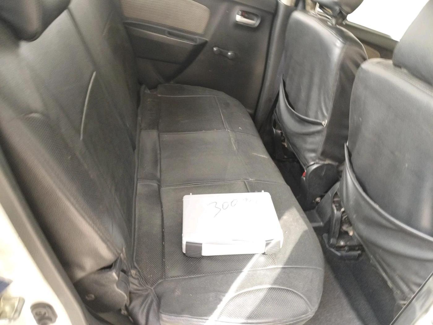 2016 Maruti Wagon R 1.0 LXI CNG, CNG, Manual, 96,382 km, interior