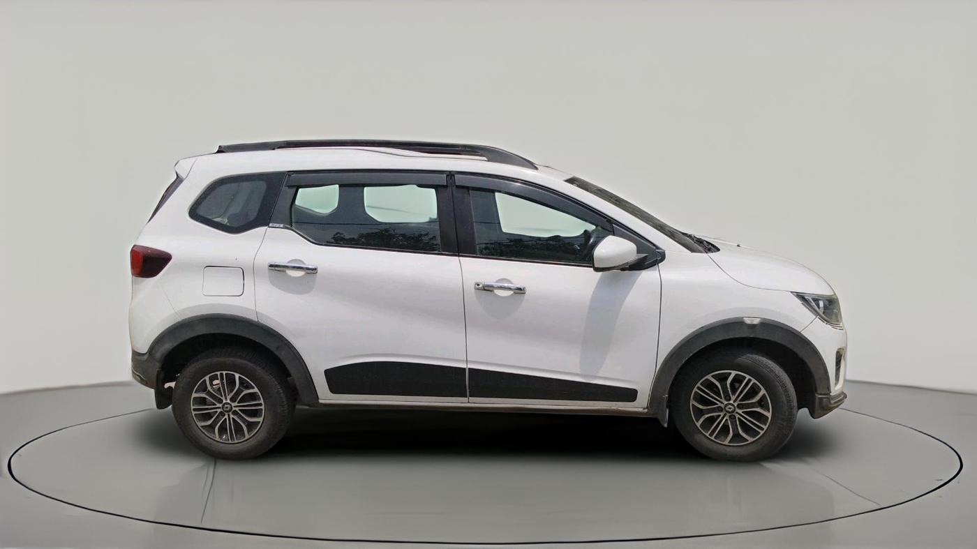 2019 Renault TRIBER RXZ, Petrol, Manual, 50,255 km, exterior
