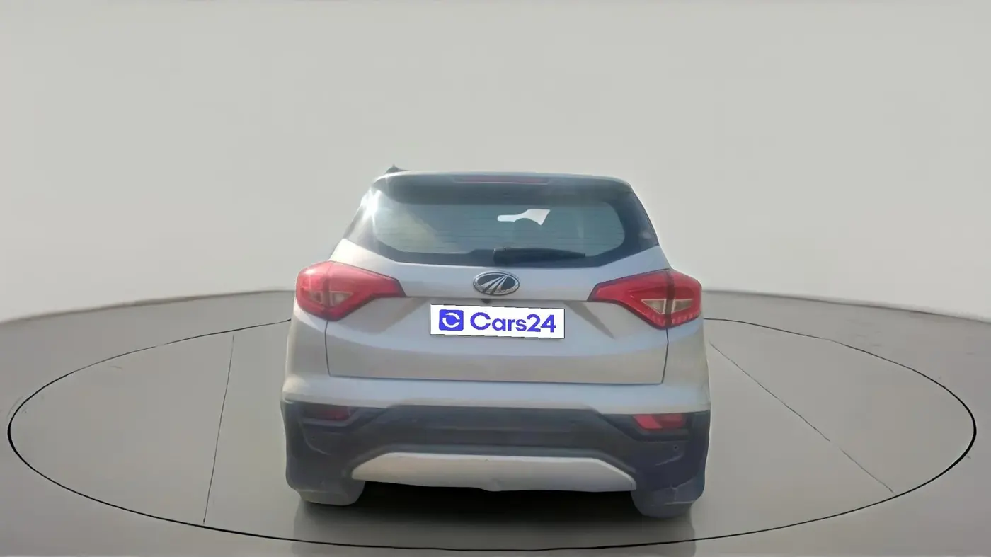 2020 Mahindra XUV300 W8 1.2 PETROL, Petrol, Manual, 1,40,704 km, exterior