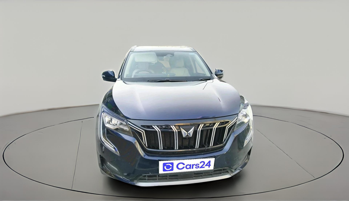 2025 Mahindra XUV700 AX 7 LUXURY P AT 7 STR, Petrol, Automatic, 15,662 km, exterior