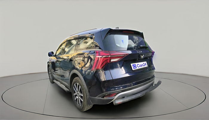 2025 Mahindra XUV700 AX 7 LUXURY P AT 7 STR, Petrol, Automatic, 15,662 km, exterior