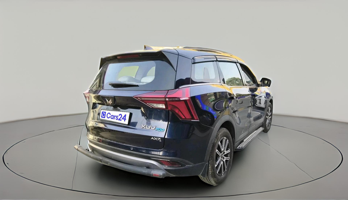 2025 Mahindra XUV700 AX 7 LUXURY P AT 7 STR, Petrol, Automatic, 15,662 km, exterior