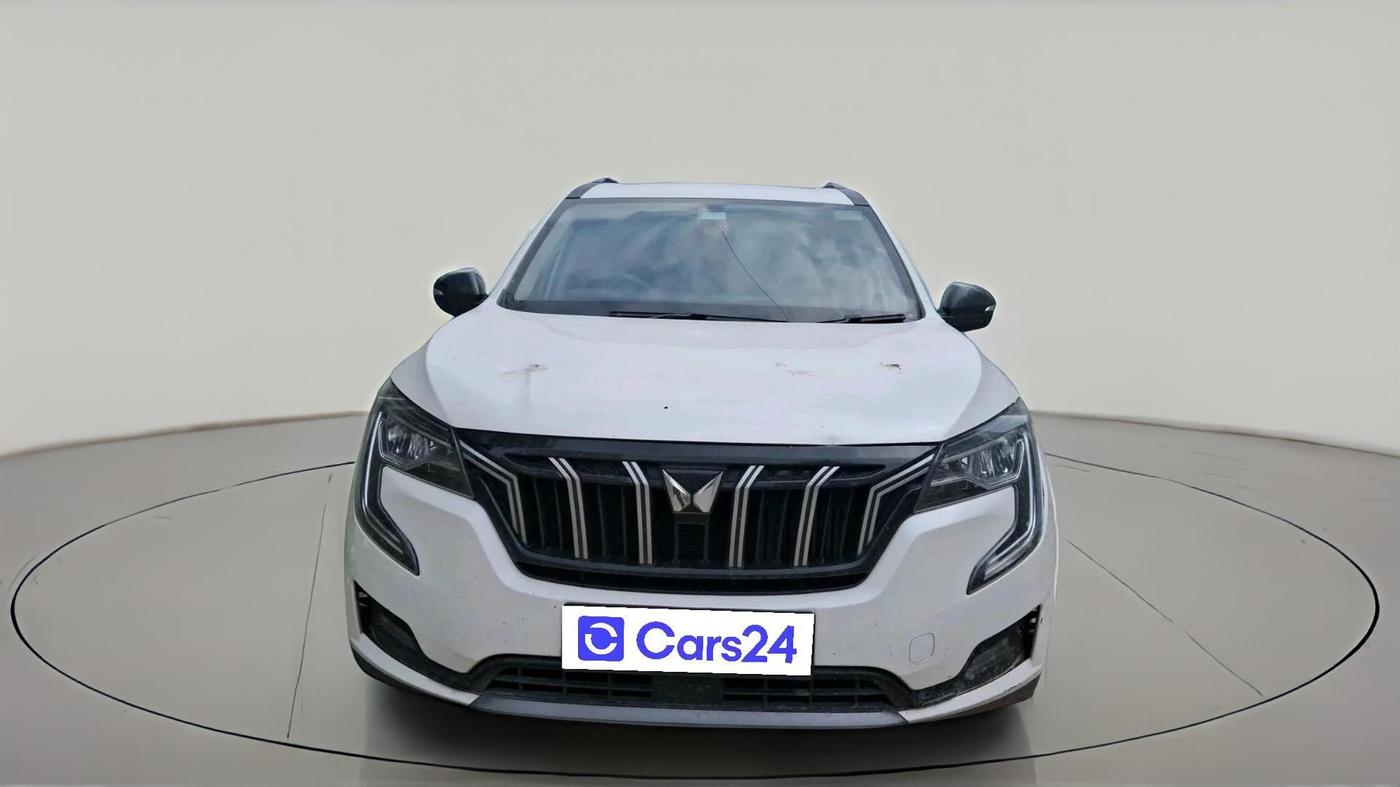 2023 Mahindra XUV700 AX 5 D MT 7 STR, Diesel, Manual, 28,577 km, exterior