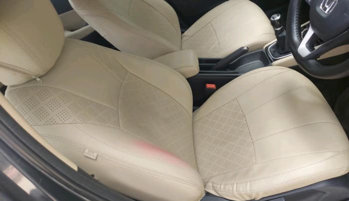 2022 Honda City 1.5L I-VTEC V MT 5TH GEN, Petrol, Manual, 68,630 km, interior
