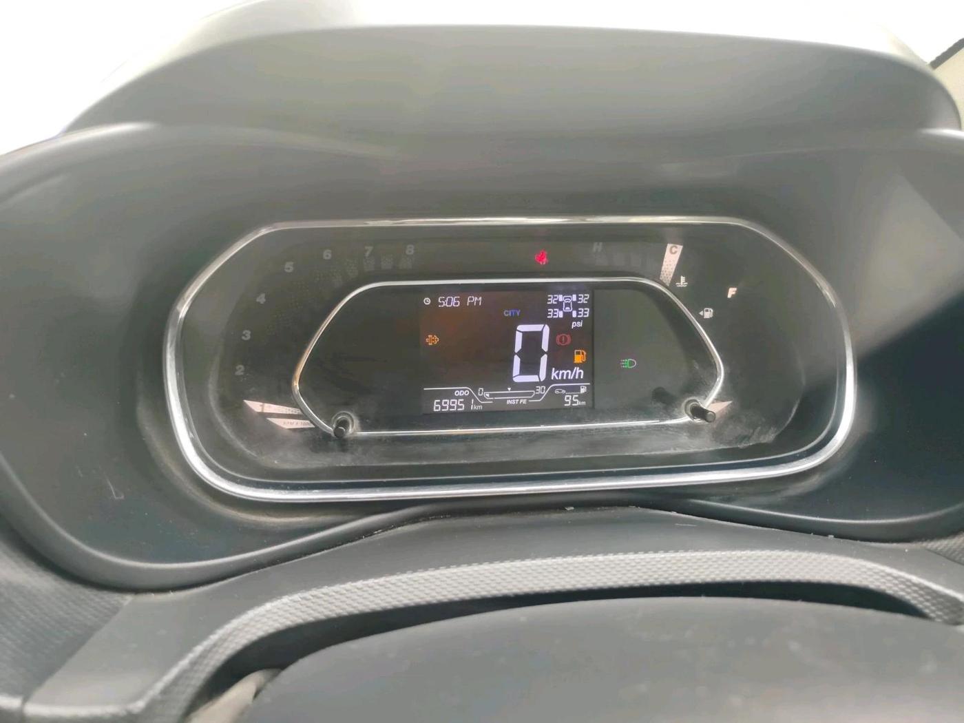 2021 Tata NEXON XZ PLUS DIESEL SUNROOF, Diesel, Manual, 69,951 km, interior