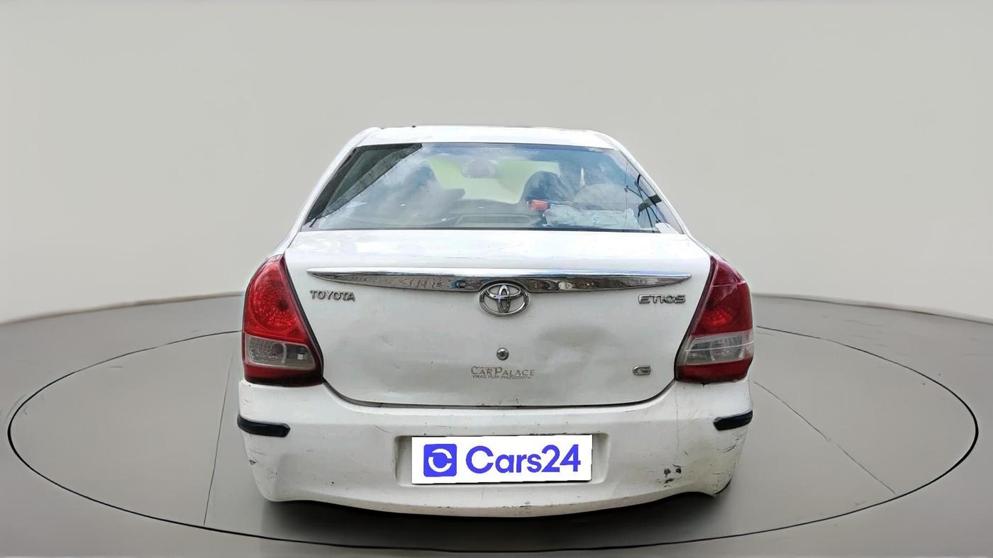 2012 Toyota Etios G, CNG, Manual, 58,023 km, exterior