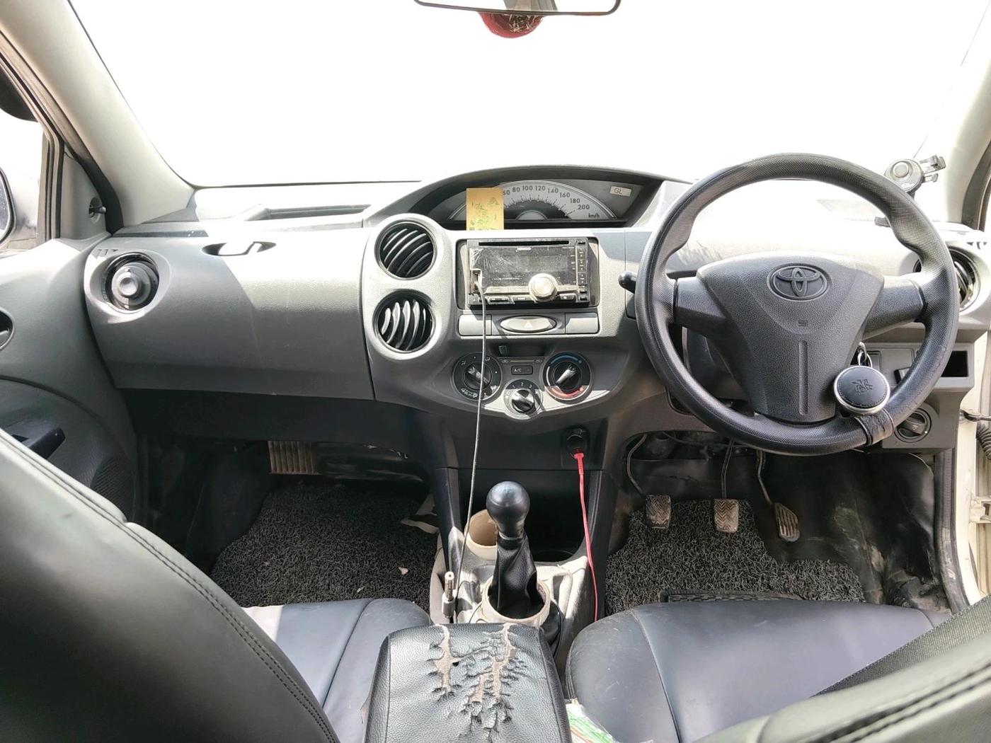 2012 Toyota Etios G, CNG, Manual, 58,023 km, interior