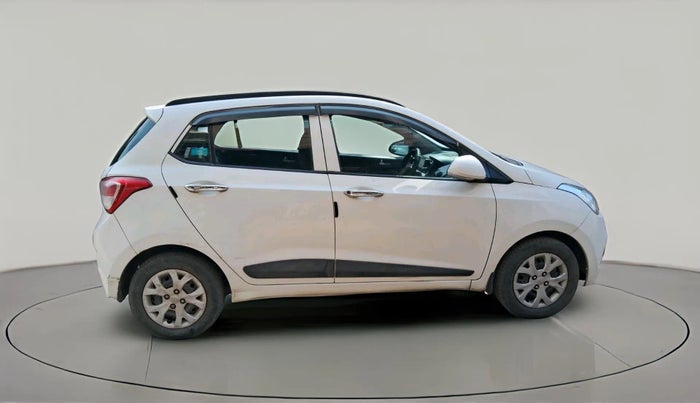 2015 Hyundai Grand i10 SPORTZ 1.2 KAPPA VTVT, CNG, Manual, 1,21,713 km, exterior