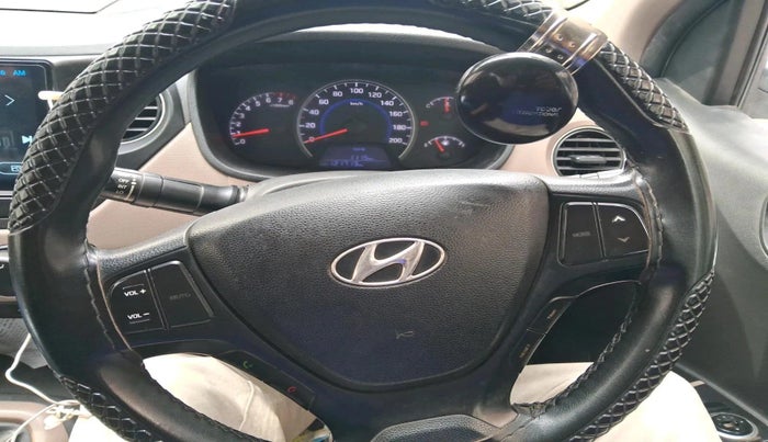 2015 Hyundai Grand i10 SPORTZ 1.2 KAPPA VTVT, CNG, Manual, 1,21,713 km, interior