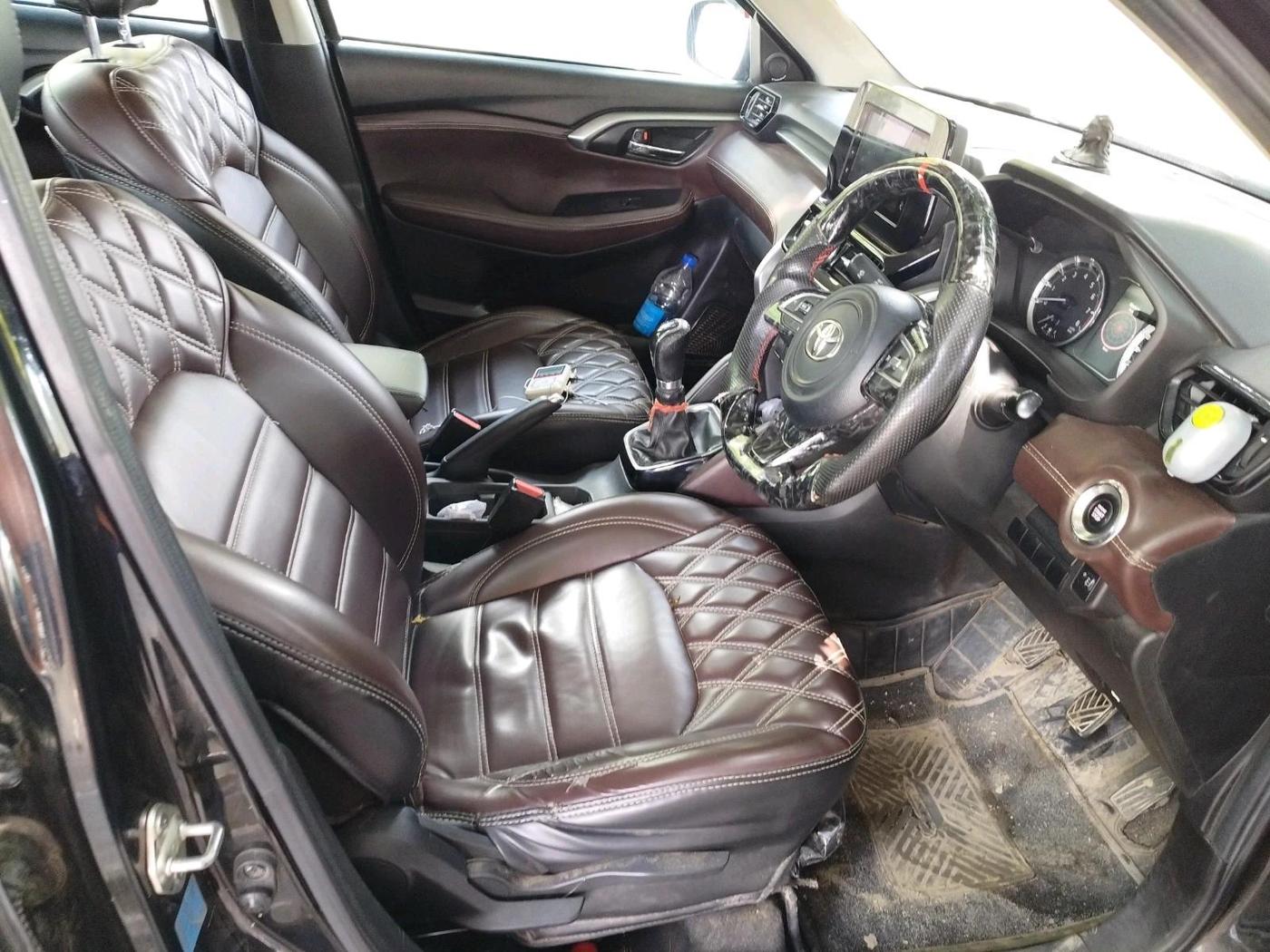 2024 Toyota URBAN CRUISER HYRYDER S NEO DRIVE  E-CNG, CNG, Manual, 74,446 km, interior