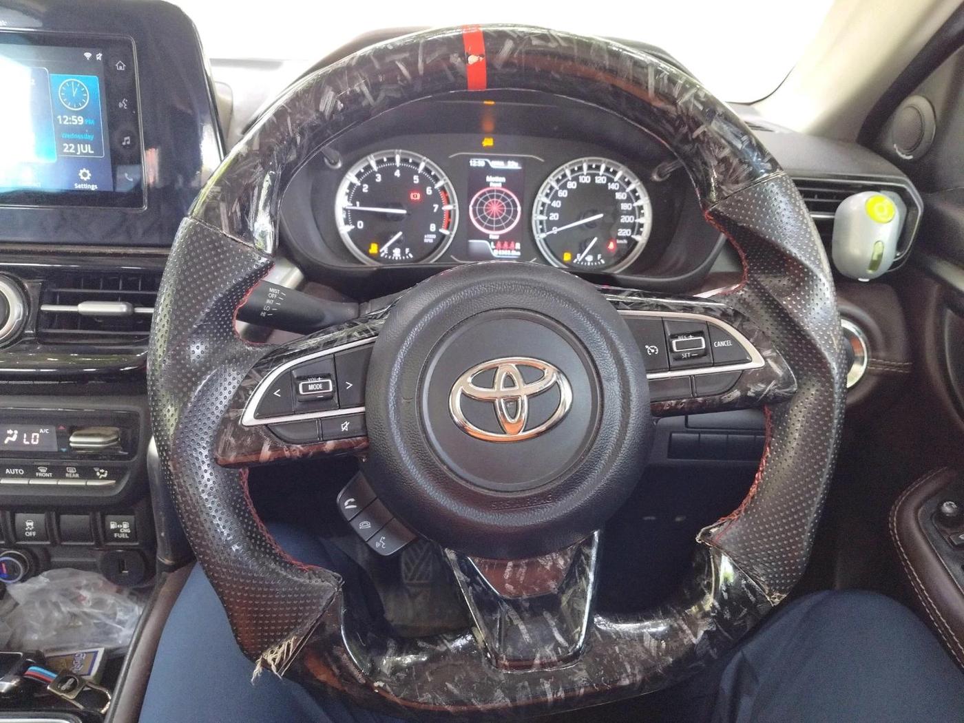 2024 Toyota URBAN CRUISER HYRYDER S NEO DRIVE  E-CNG, CNG, Manual, 74,446 km, interior